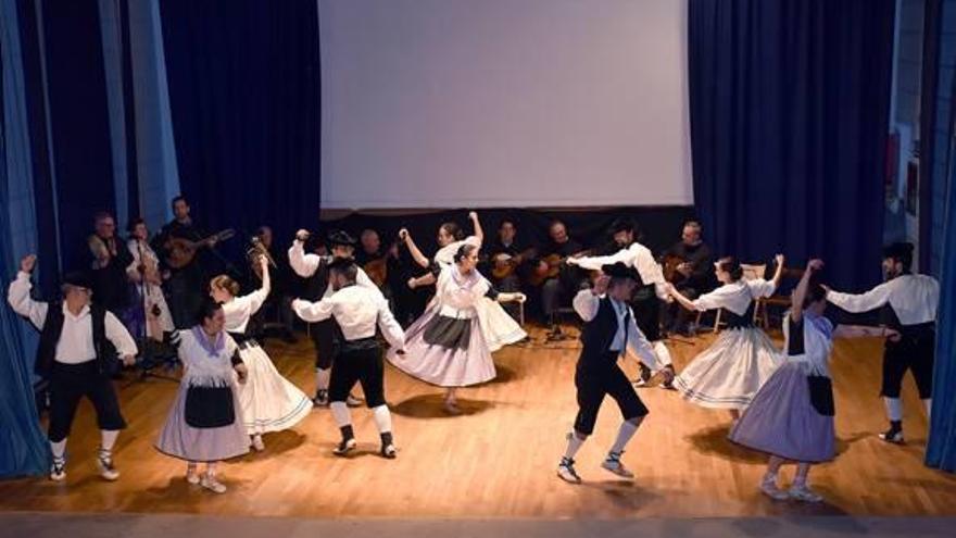 Danzas de Xixona e Ibi con «Gelaors i terroners»