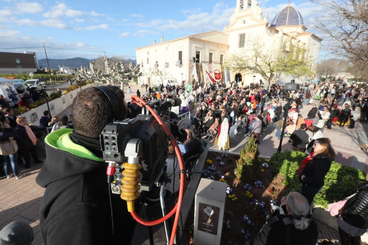 OFRENDA A LA MARE DE DÉU DEL LLEDÓ