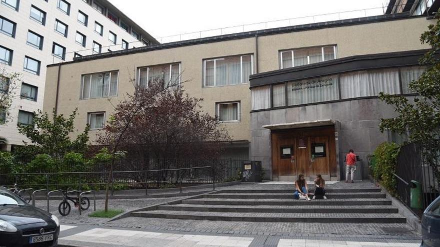 Siete años de cárcel por hacer fotos de índole sexual a atletas menores y a universitarias en Zaragoza