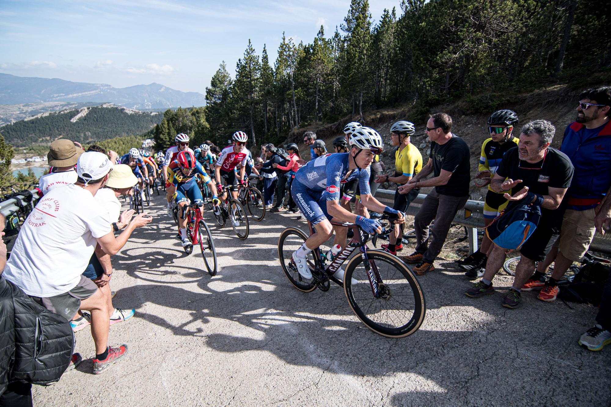 COLL DE PRADELL . LA VOLTA CATALUNYA . ETAPA 6 BERGA QUERALT