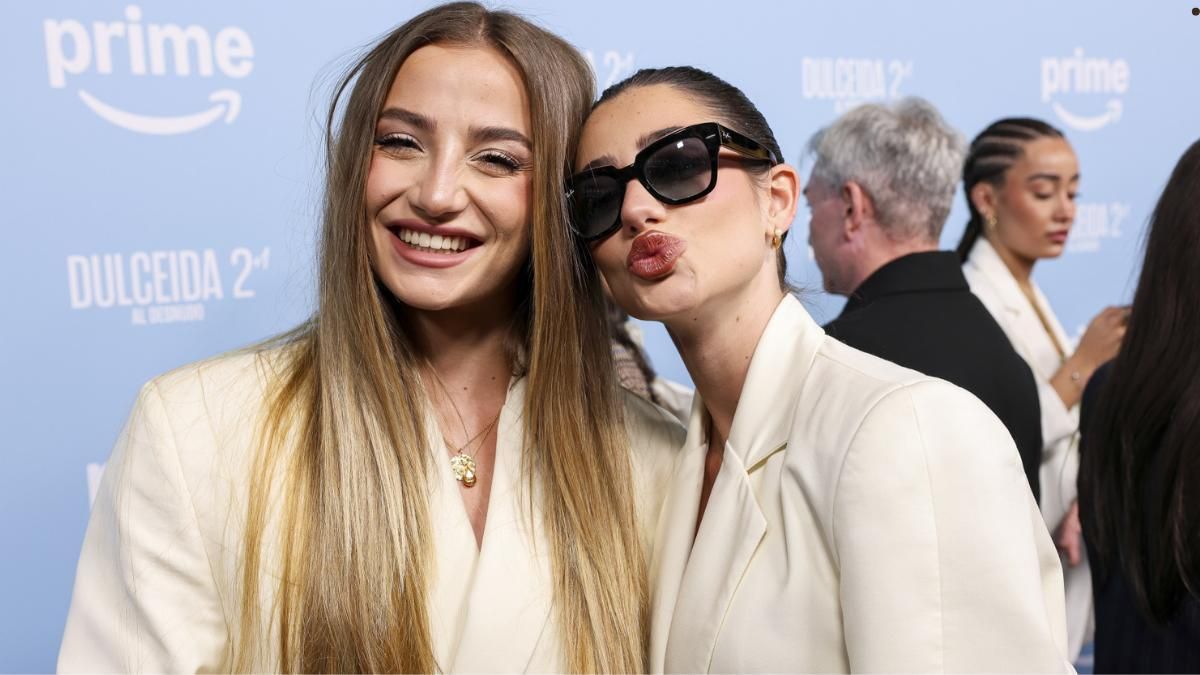 Sofia Surferss y Lola Lolita en la premiere del documental de Dulceida