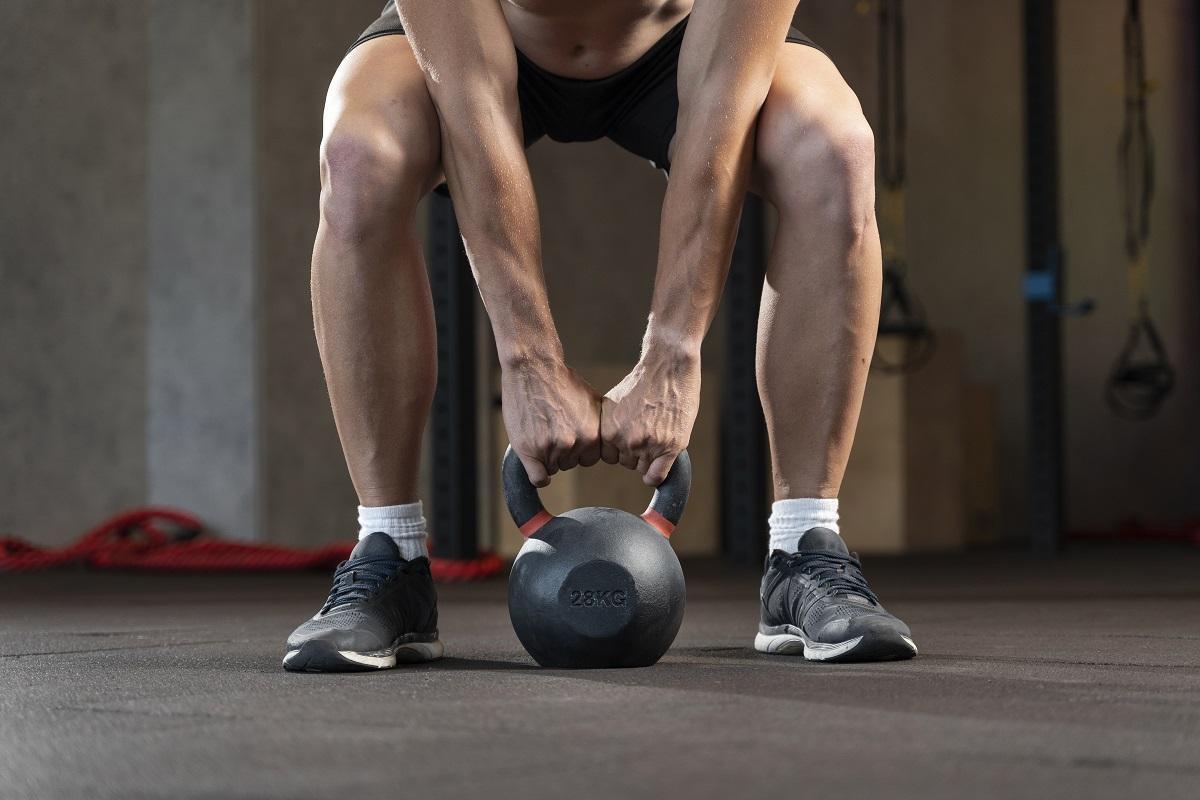 Los traumatólogos recomiendan no forzarse en la relación de estos deportes.