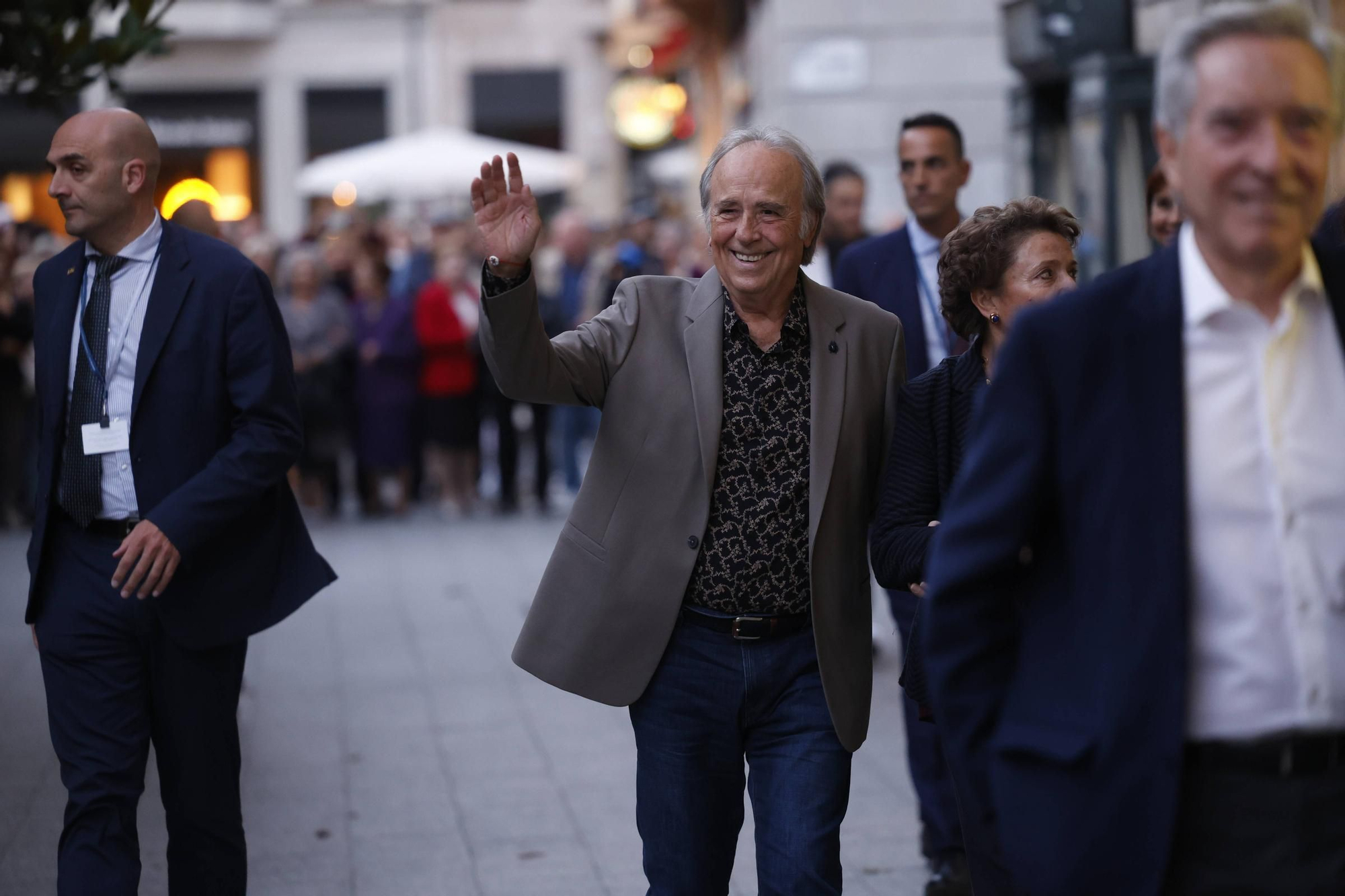 Así fue el encuentro entre Serrat e Iñaki Gabilondo en Gijón.
