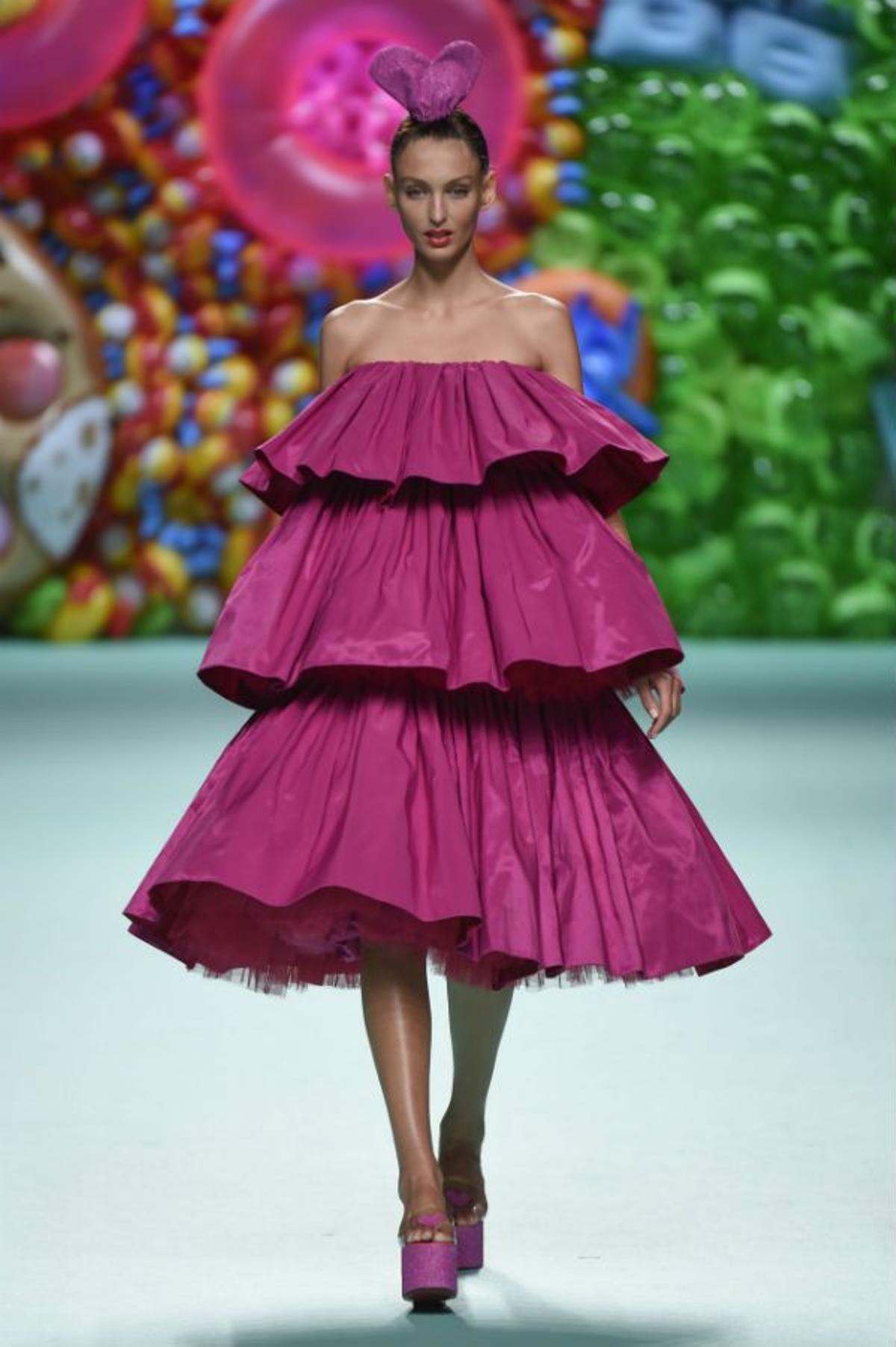 Agatha Ruiz de la Prada P/V 2018, volantes XL