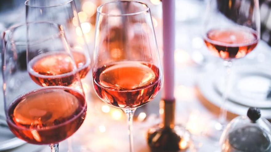 Los ocho vinos rosados valencianos para recibir al verano por menos de 20 euros