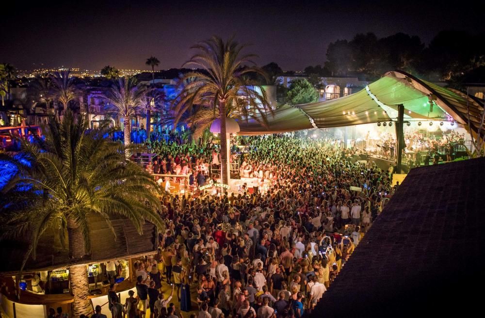 El Grupo Pachá reunió a más de 3.000 persona en Destino Ibiza