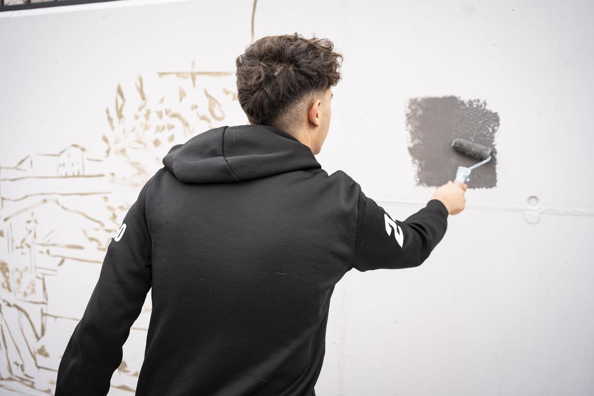 Com és el nou mural de 47 metres dedicat a la història ferroviària de Balsareny? Com és el nou mural de 47 metres dedicat a la història ferroviària de Balsareny?