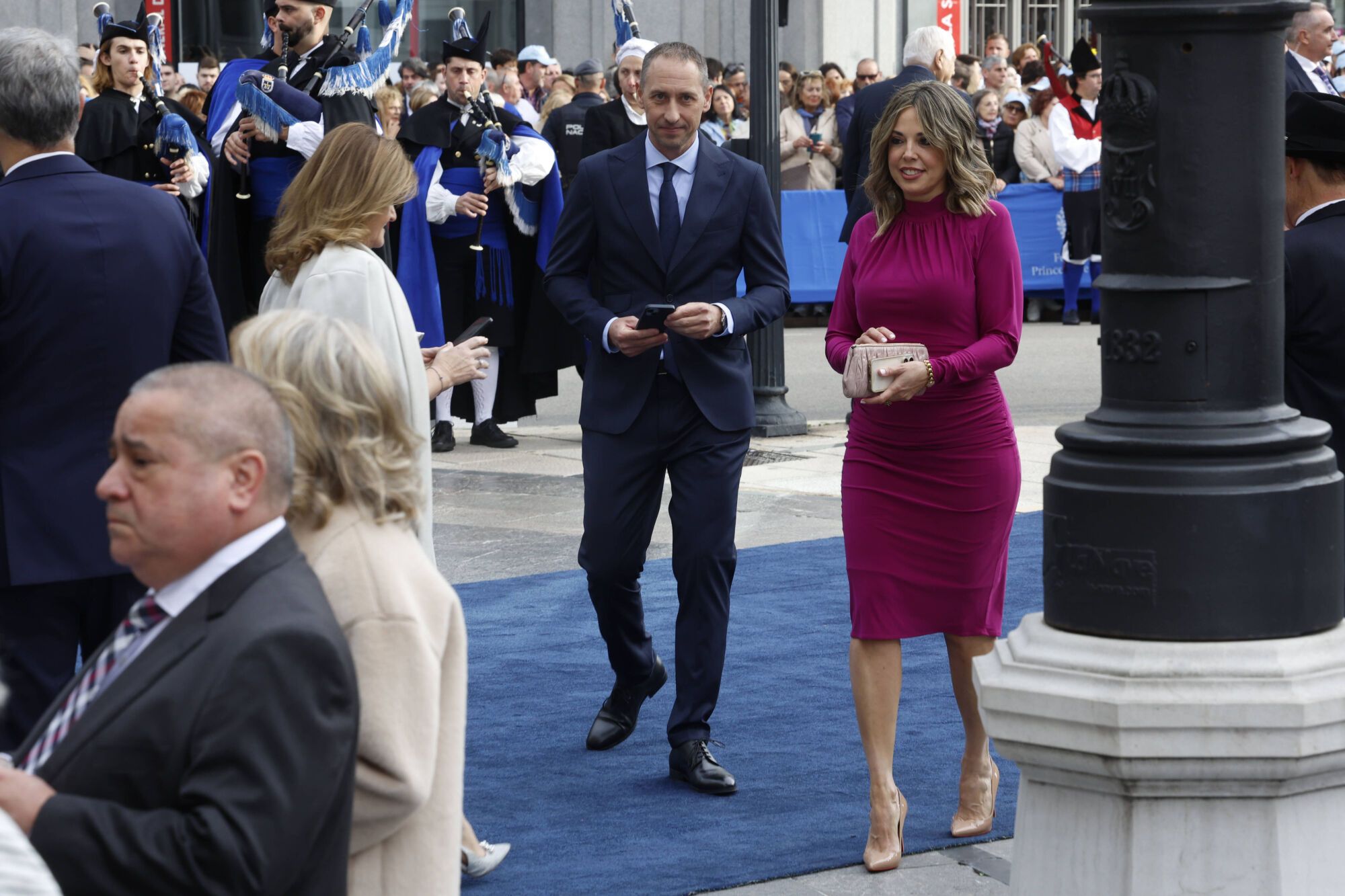 Así fue la llegada de los invitados a los premios "Princesa de Asturias" y su paso por la alfombra azul