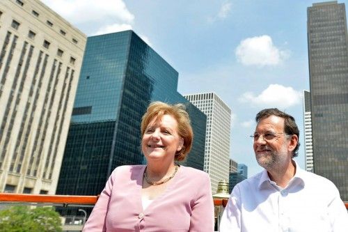 Mariano Rajoy y Merkel dan un paseo en barco por Chicago