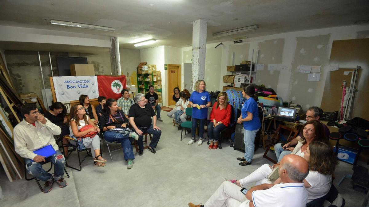 Una mesa redonda organizada para una Escola de Verán de Boa Vida pasada.