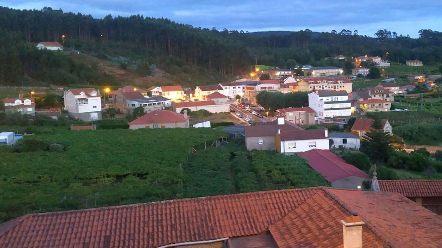 Vista de la ladera de A Toxa donde se prevé el edificio del Multiusos. |   // T.H.