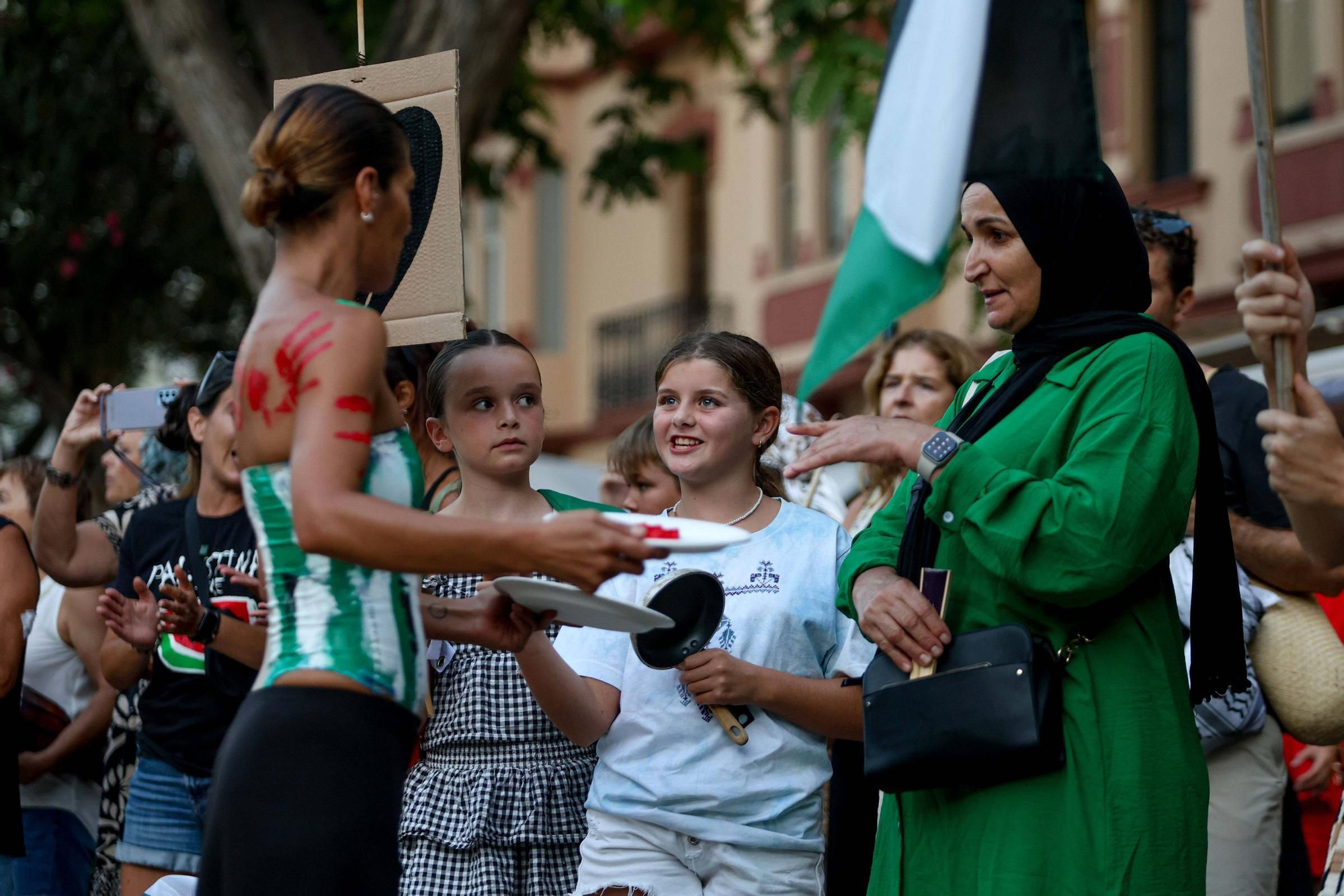 Galería: 250 personas claman en Ibiza contra el genocidio en Gaza
