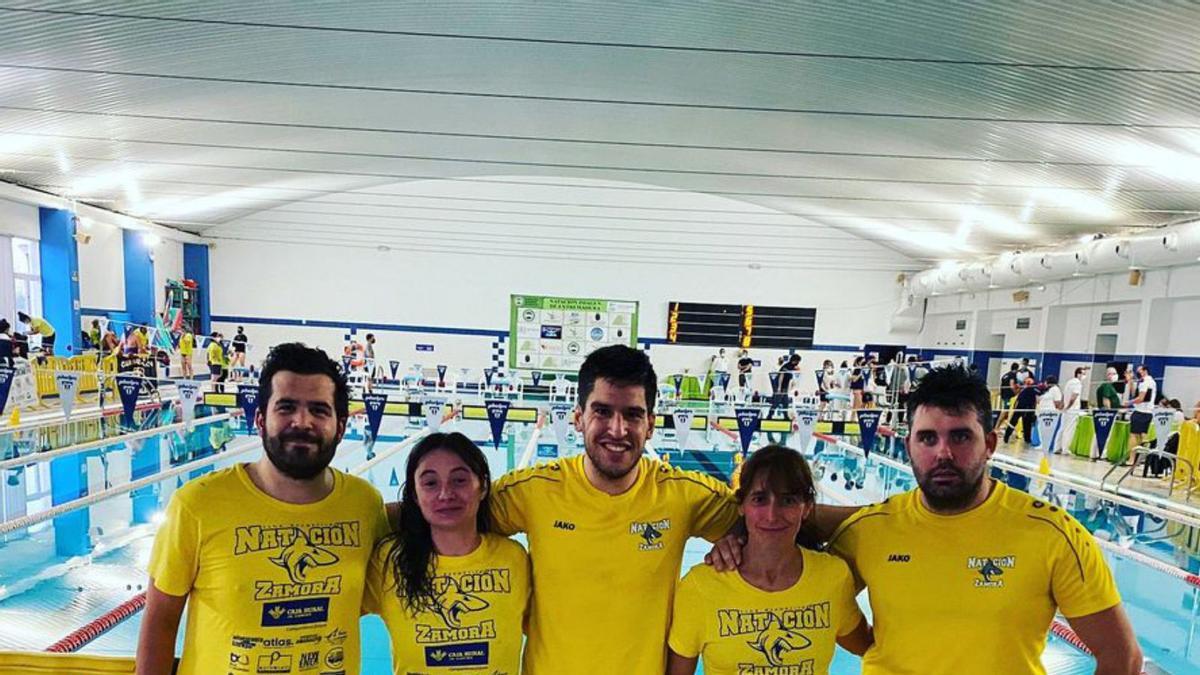 Los Máster del Natación Zamora logran un noveno puesto en Extremadura | NATACIÓN ZAMORA