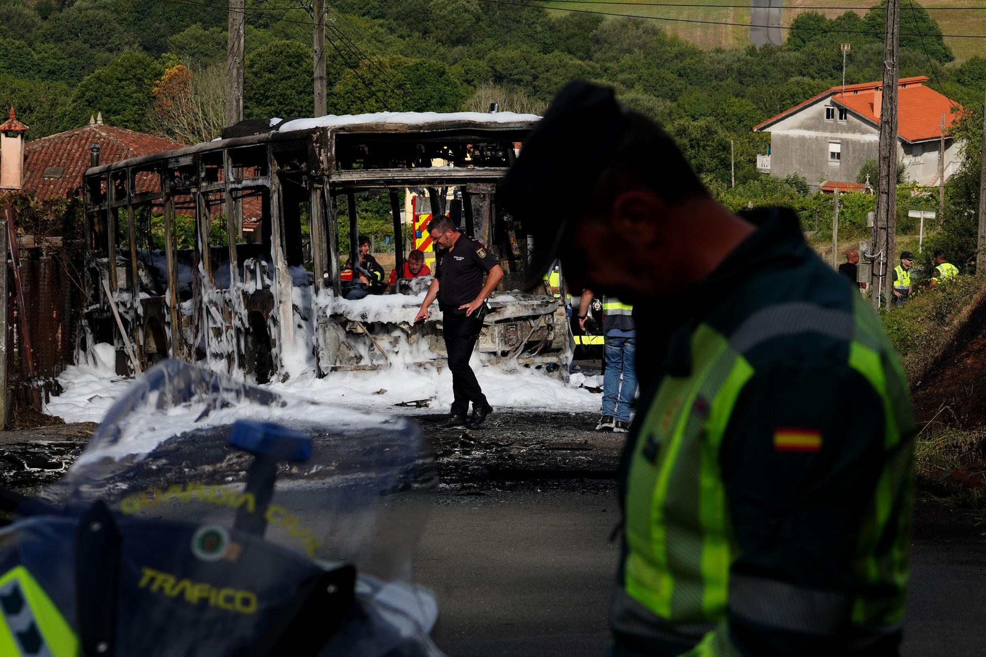 Muere un joven bombero vigués en un incendio en Santiago