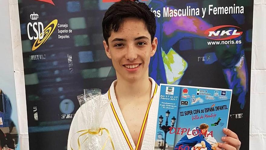 Alfredo Menéndez, oro en la Supercopa de España