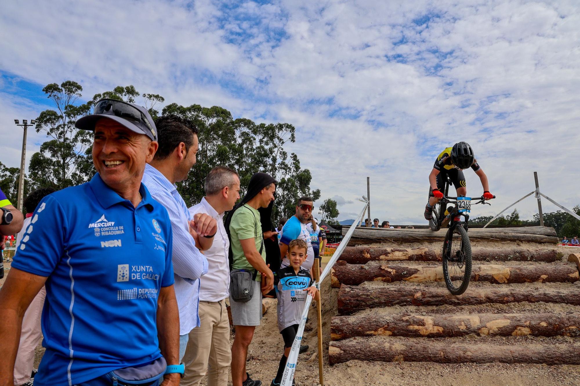 La VII Mini BTT Concello de Ribadumia brilla sobre dos ruedas