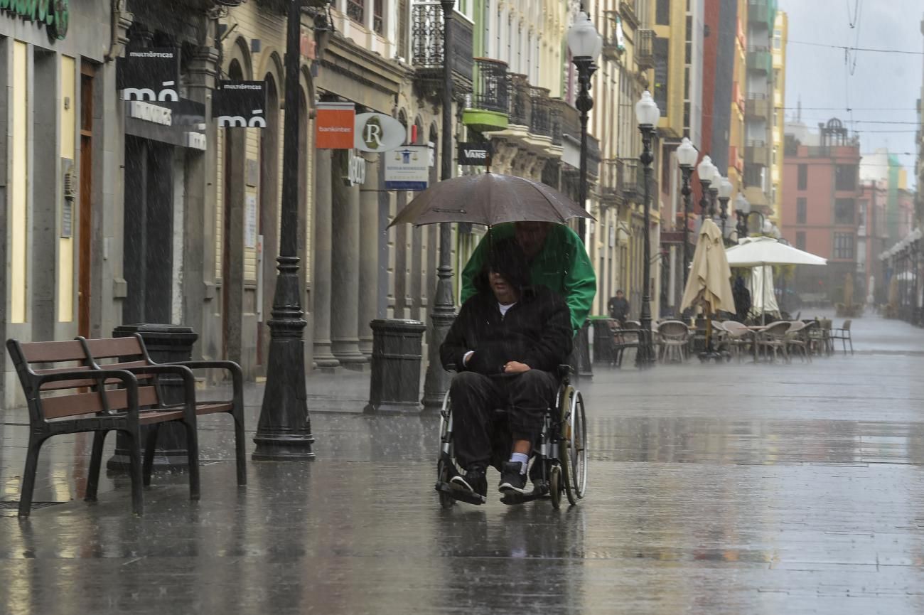 Lluvia en Triana (14/03/22)