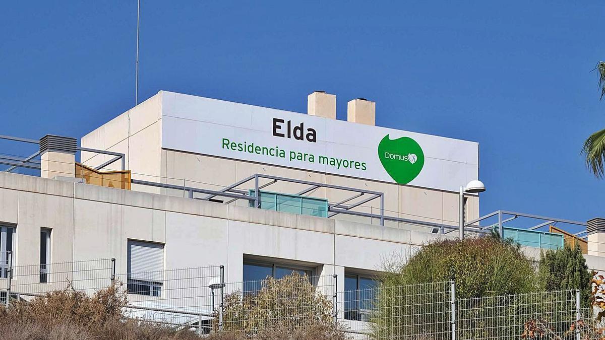 La residencia Domus VI de Elda en la que se han registrado nuevas víctimas. | ÁXEL ÁLVAREZ