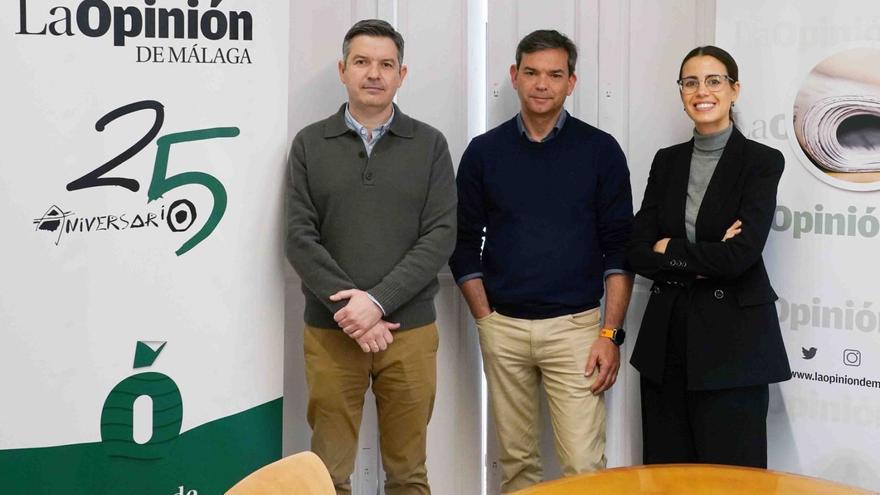 Los doctores Luis Casais (Quirónsalud Málaga), Manuel Ruiz (HLA El Ángel) y Paula Sedano (HC Marbella)
