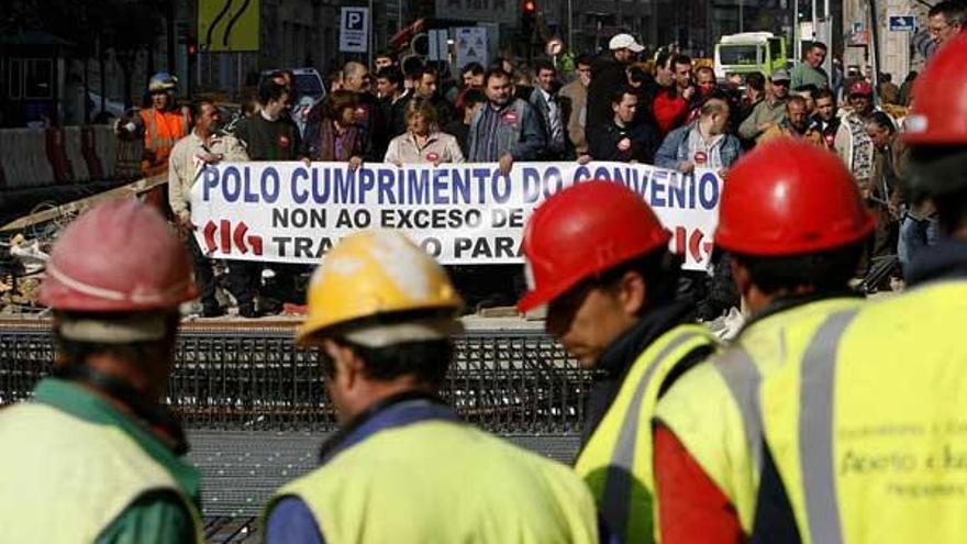 Delegados de la CIG paran una obra en Policarpo Sanz.