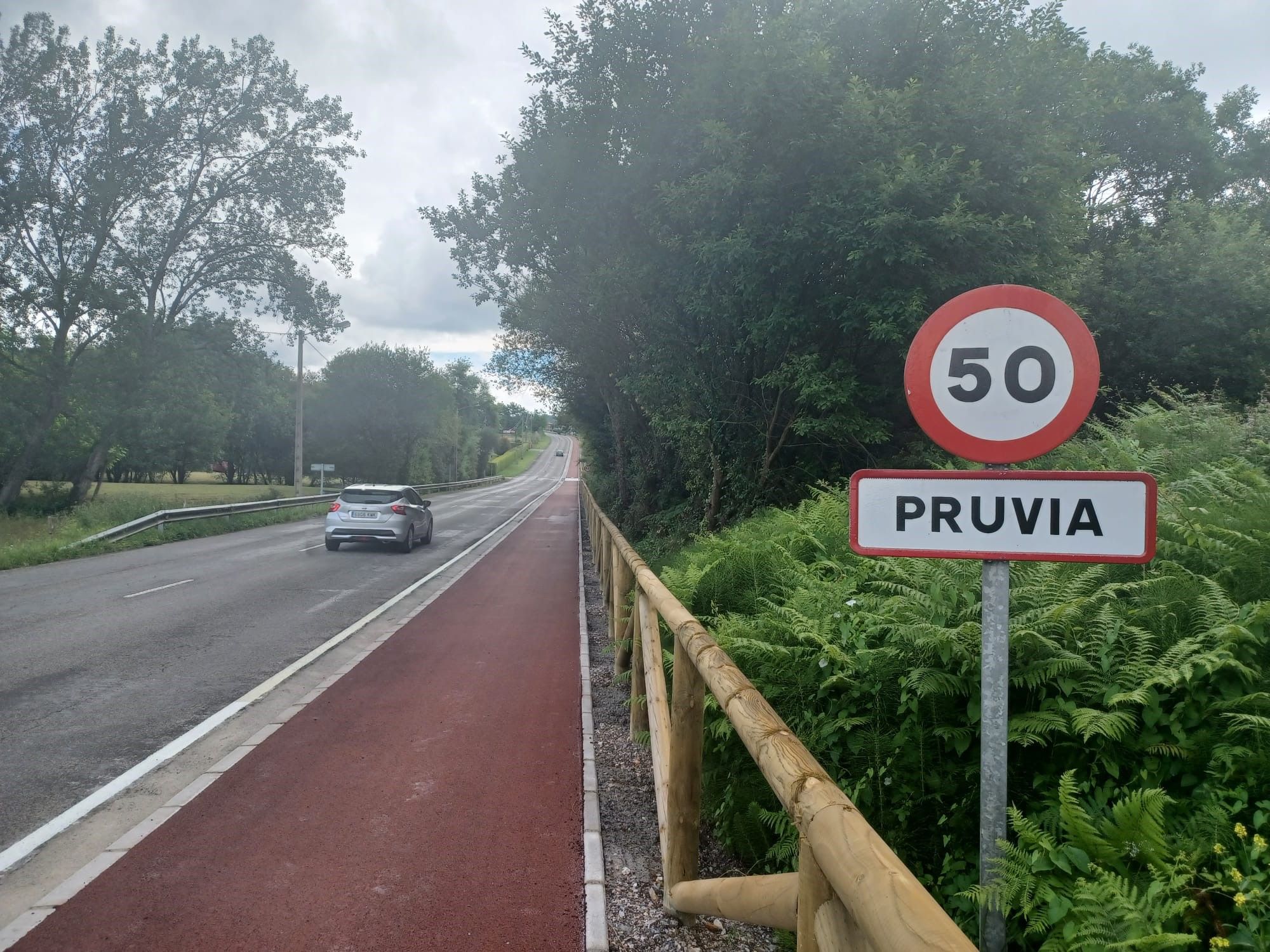 Así se ve ya la senda de Pruvia, que se sumará a la red de itinerarios peatonales de Llanera
