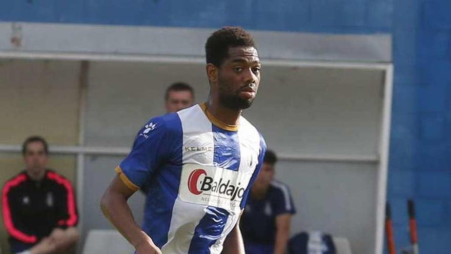 Adama Touré en el Suárez Puerta.