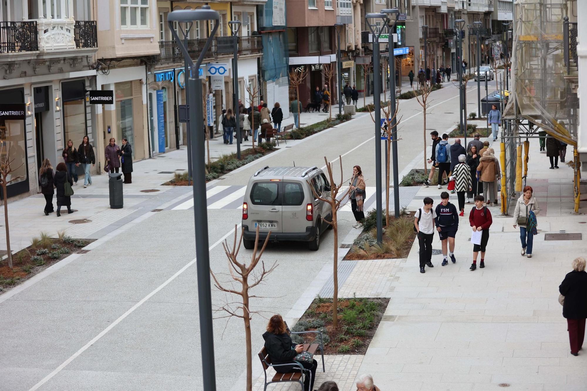La calle San Andrés reabre al tráfico