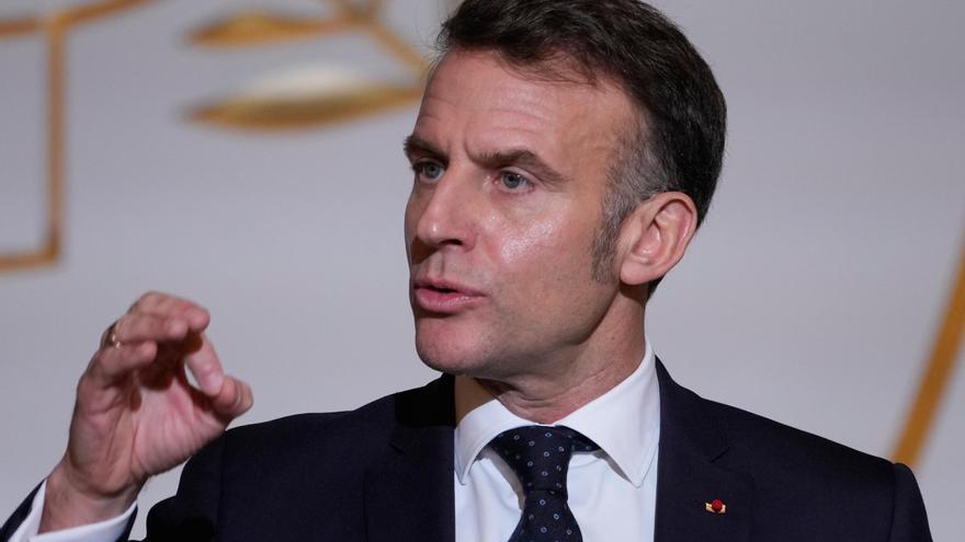 Macron advierte que una violación de la soberanía de Groenlandia tendría "consecuencias en cascada sin precedentes"