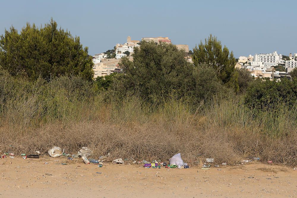 Suciedad y basura en Ca n'Escandell