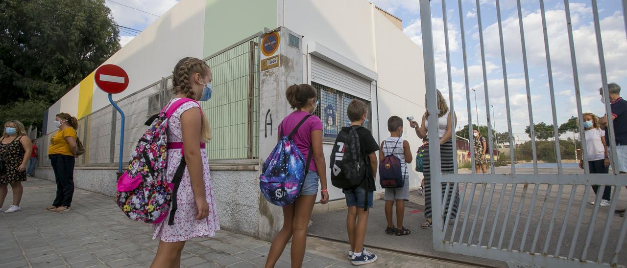 Vuelta al cole en Alicante: los niños no volverán a clase hasta el 8 de septiembre en la provincia de Alicante