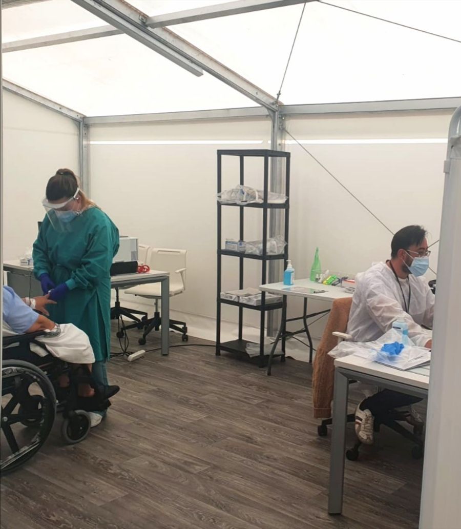 Llegan los primeros pacientes con covid-19 al Hospital de Campaña de Alicante