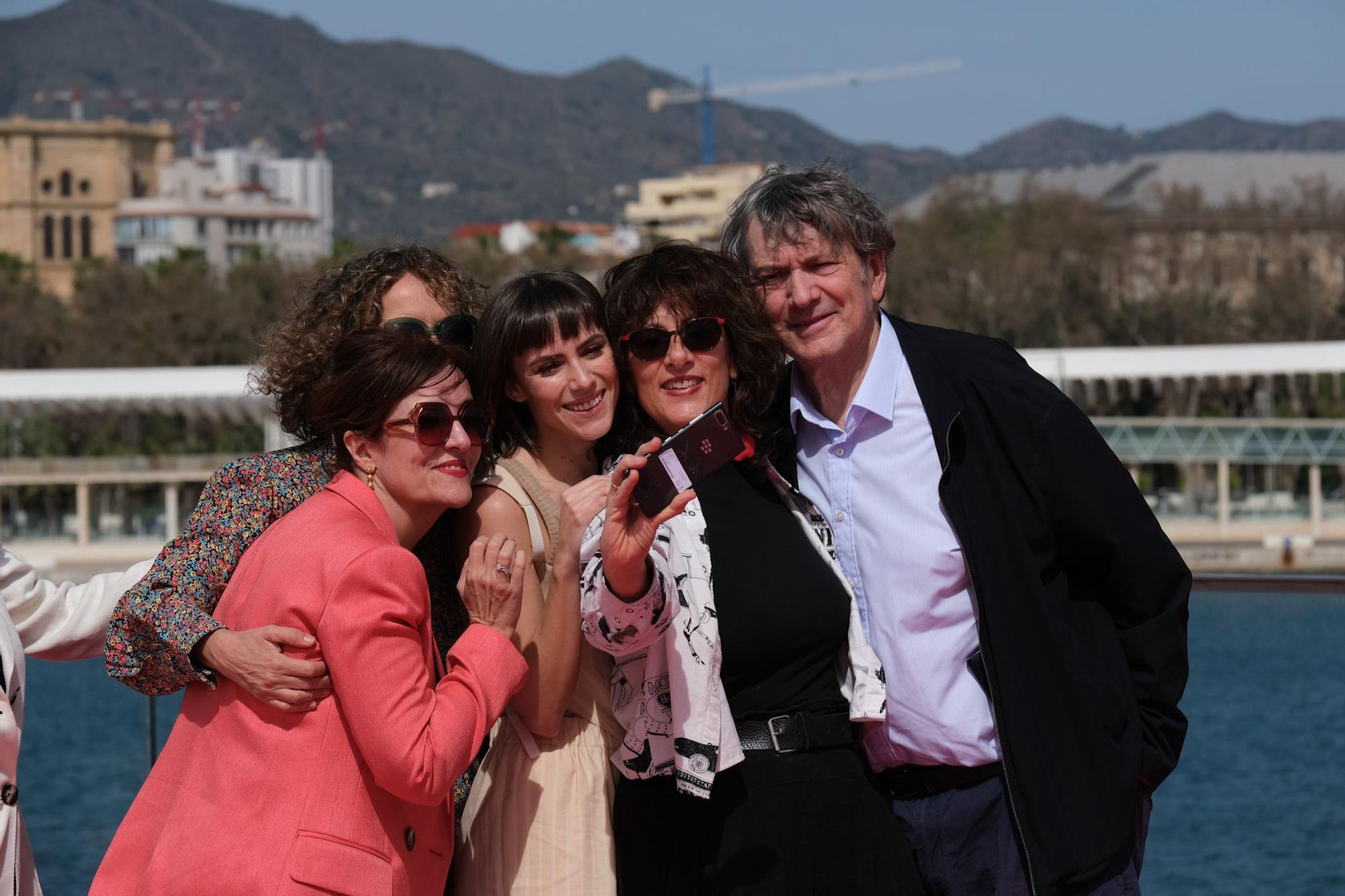 Festival de Málaga 2023 | Photocall de la película 'Alguien que cuide de mí'