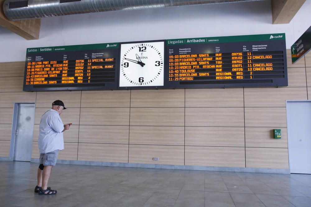 Interrompuda la circulació de trens a la línia d'AVE entre Barcelona i Figueres