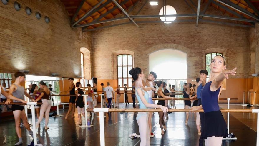 El Campus Internacional València Danza, acogido en la Petxina, bate récord con 153 bailarines en su XVII edición