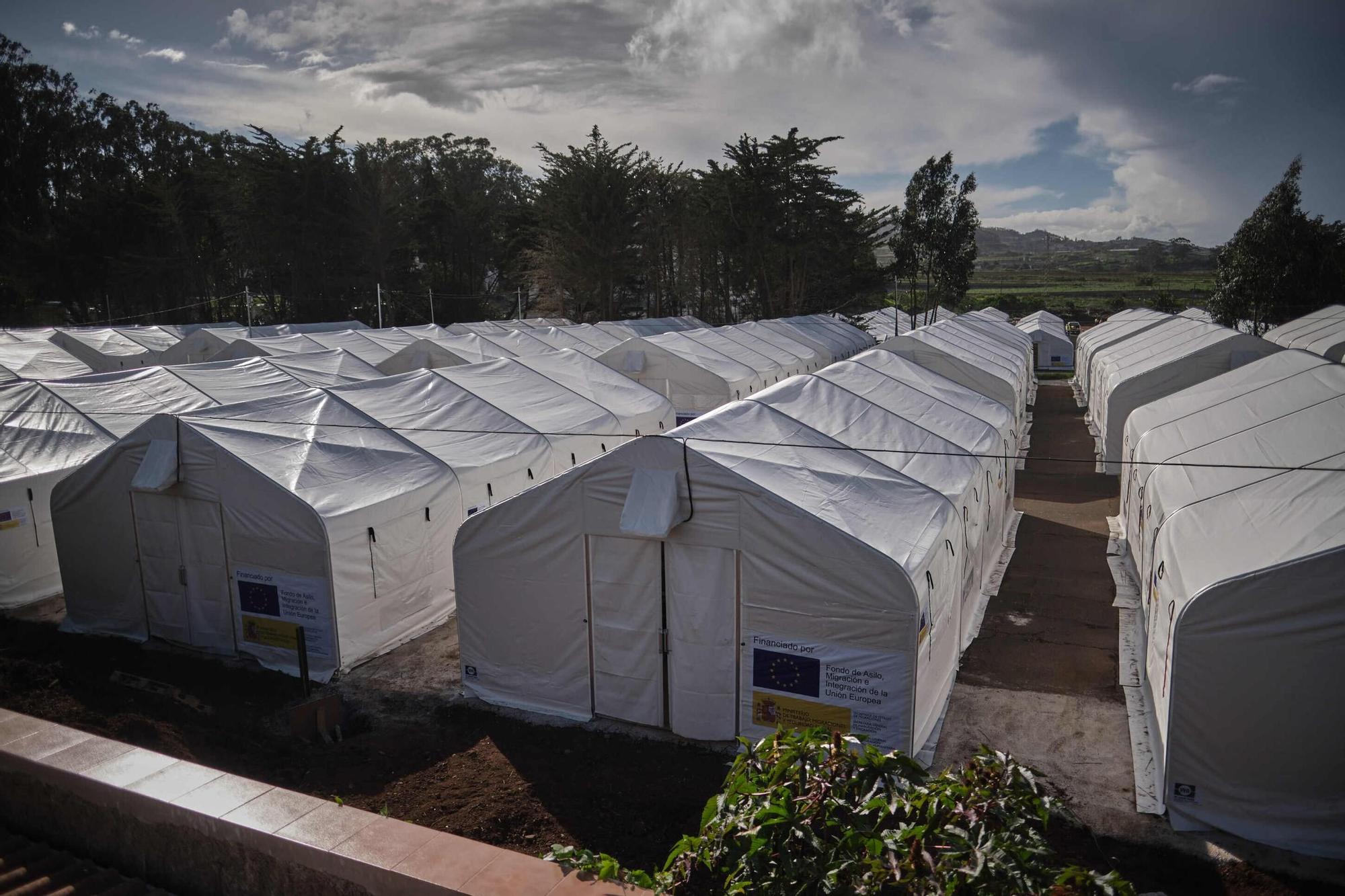Preparación de acuartelamientos para acoger migrantes en Tenerife
