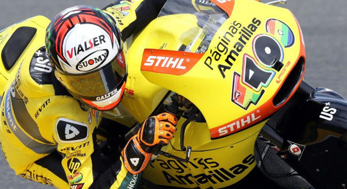 ELMOGP. Le Mans (France), 07/05/2016.- Spanish Moto 2 rider Alex Rins of Paginas Amarillas HP 40 in action during the Qualifying of the French motorcycling Grand Prix at Le Mans race track, Le Mans, France, 07 May 2016. (Motociclismo, Francia) EFE/EPA/EDDY LEMAISTRE