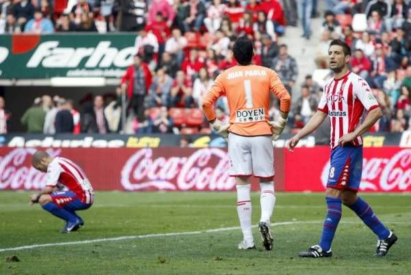 Imágenes del encuentro disputado entre el Sporting de Gijón y el Real Zaragoza