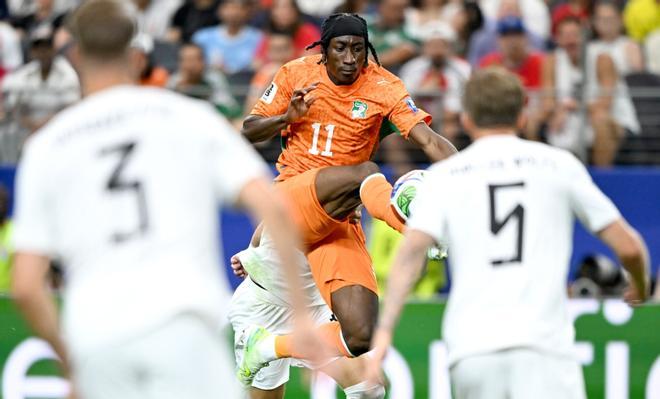 El Real Madrid abre la puerta al traspaso de Vinícius ofreciendo 100 millones por Diomande