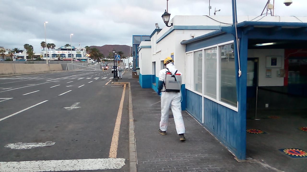 La UME vuelve a intervenir en Lanzarote ante el avance del coronavirus