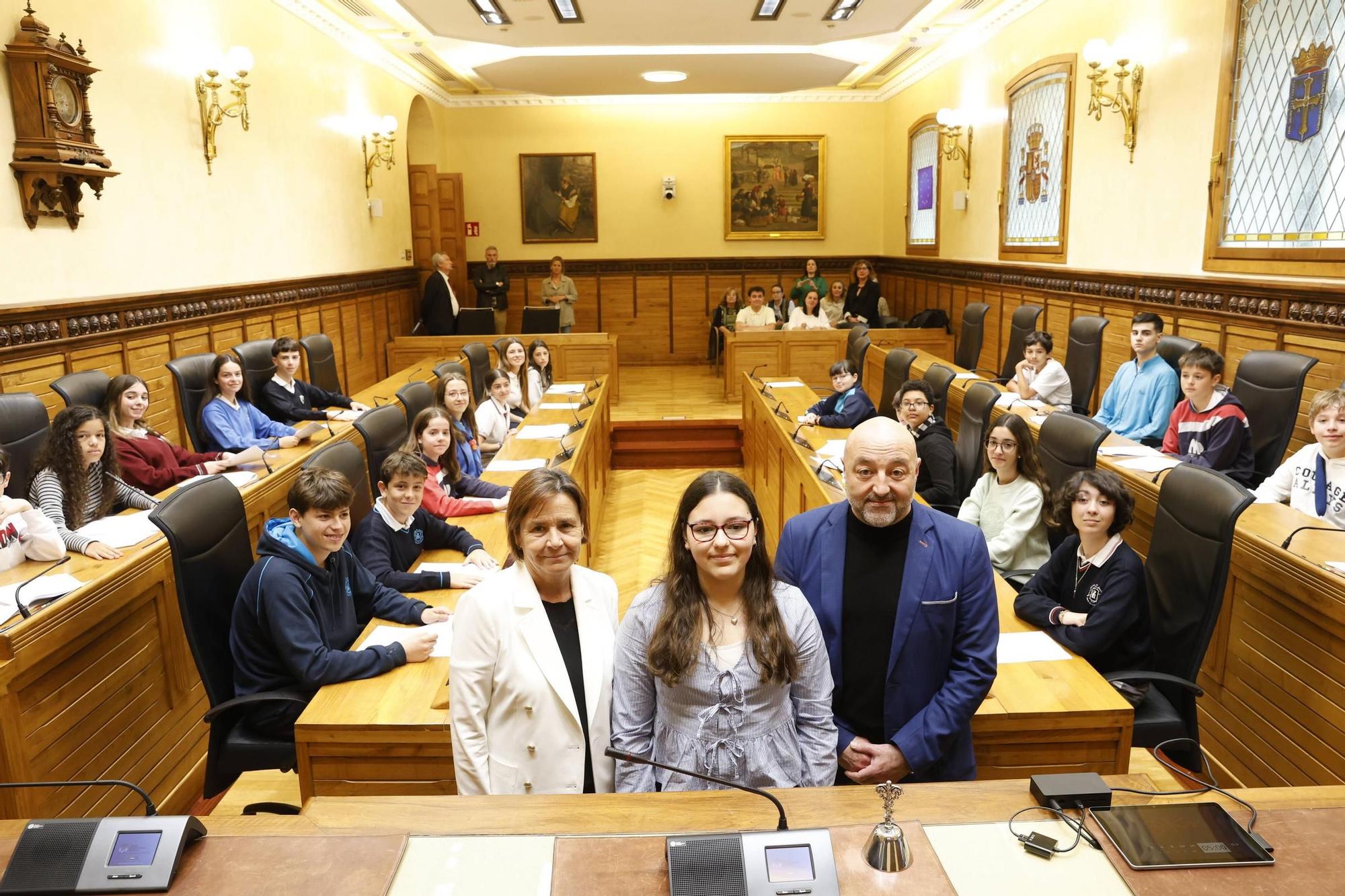 El Pleno del Consejo Municipal de Infancia y Adolescencia de Gijón, en imágenes
