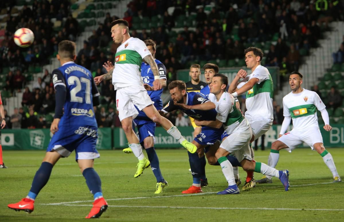 Las imágenes del Elche-Córdoba C.F.