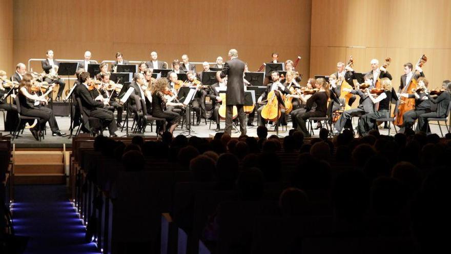 La Orquesta Sinfónica de Castilla y León en una de sus actuaciones.