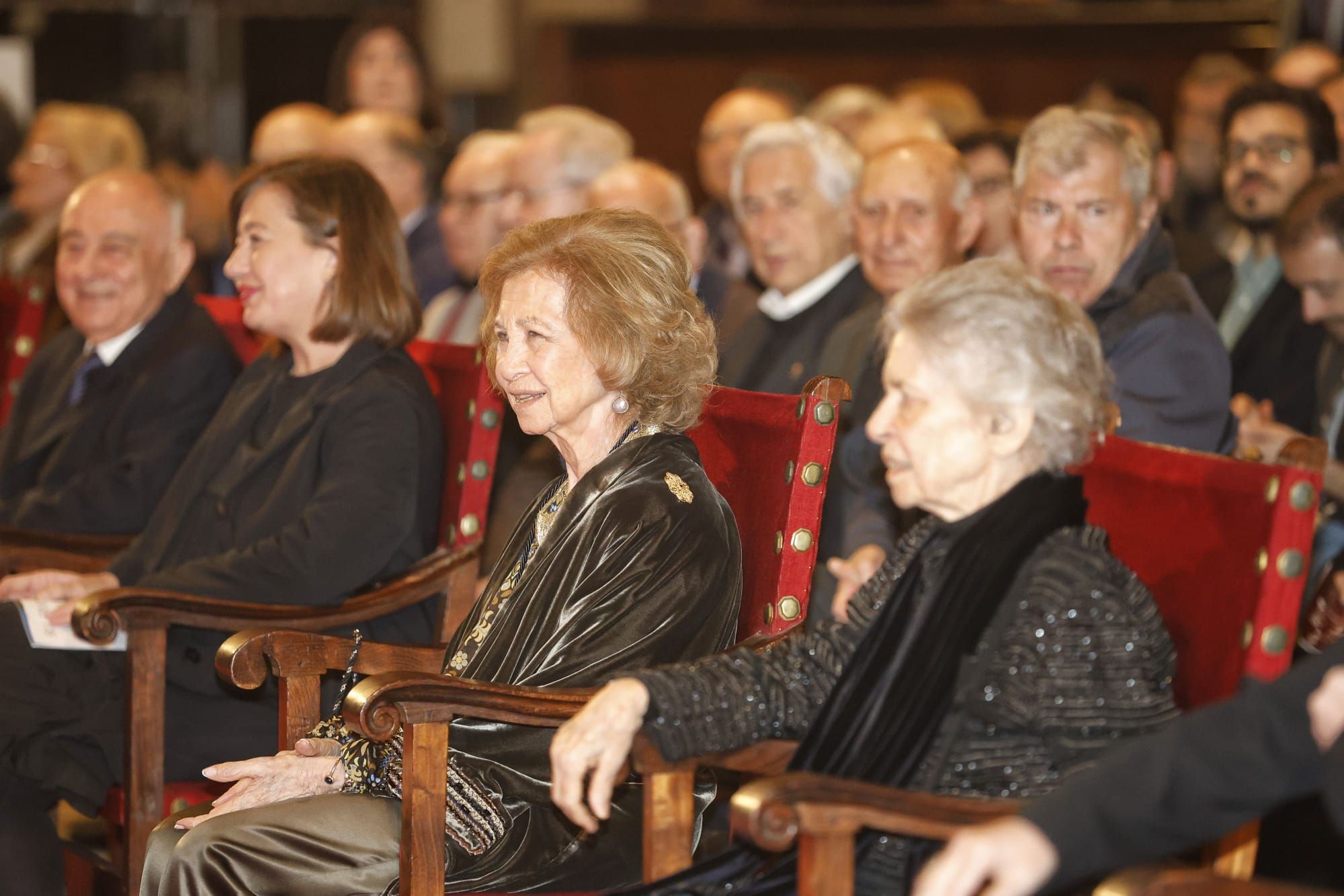 FOTOS | La reina Sofía acude al concierto de Semana Santa a beneficio de Projecte Home Baleares en la Catedral de Mallorca