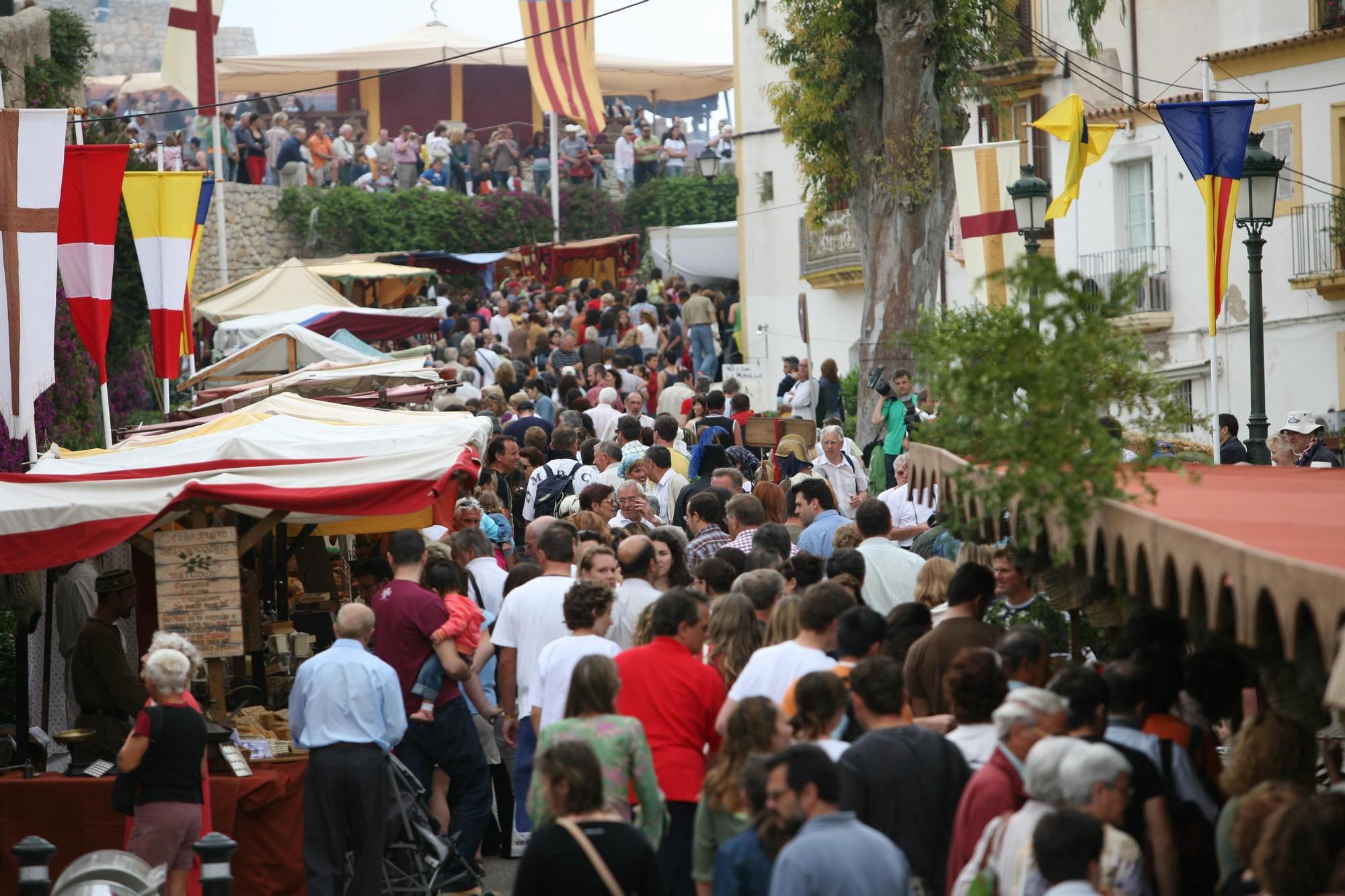 Edición de 2006 de la Feria Medieval de Ibiza.