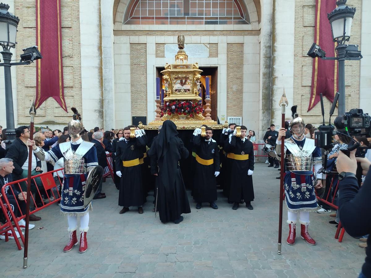 Confradía del Santo Sepulcro de Puente Genil, este sábado.