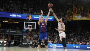 Jokubaitis, en una acción de juego en los playoff de Euroliga