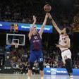 Jokubaitis, en una acción de juego en los playoff de Euroliga