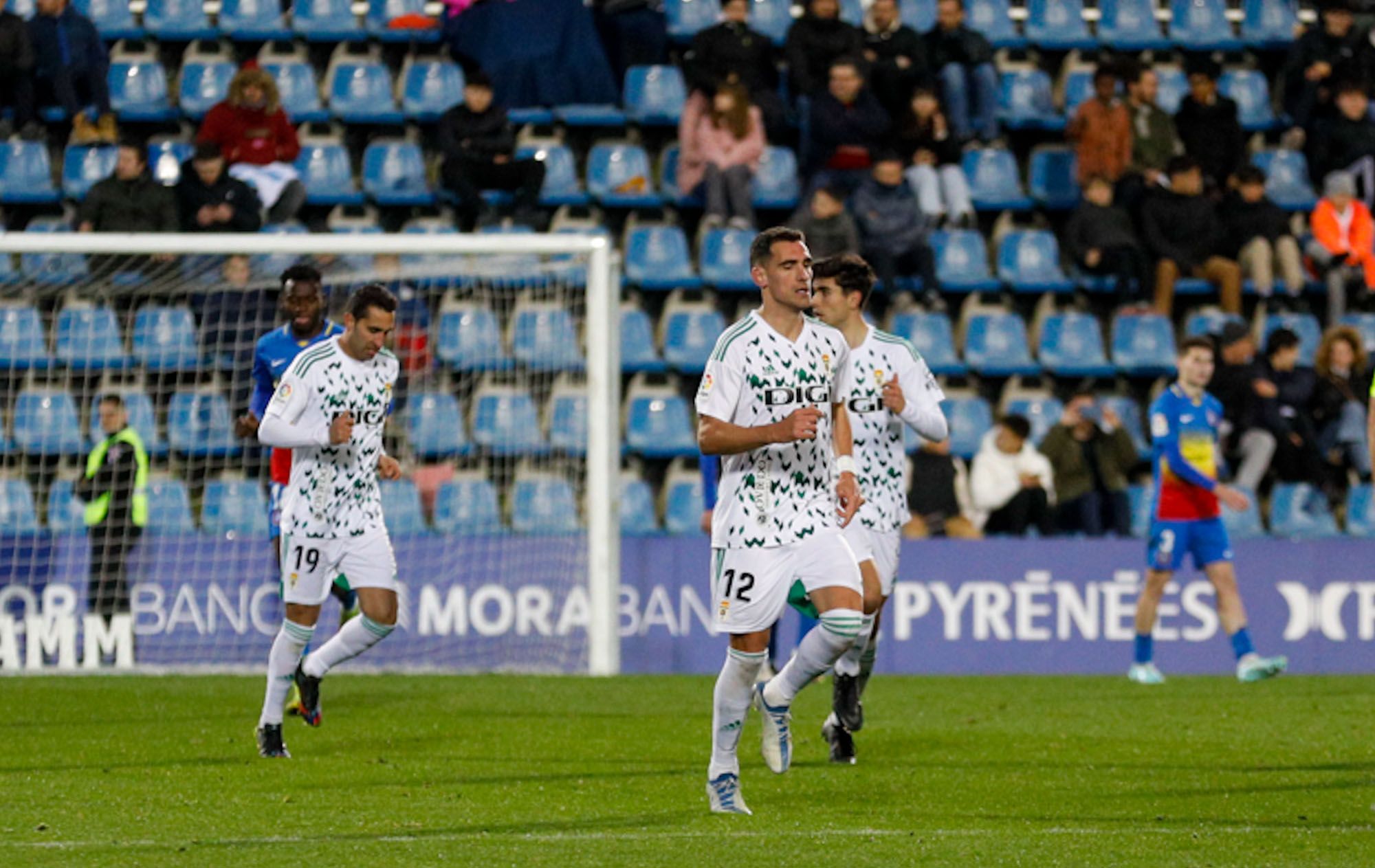 EN IMÁGENES, El partido entre el Andorra y el Real Oviedo