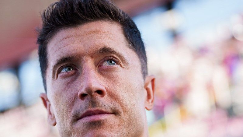 Lewandowski, a su llegada a Múnich para jugar el Bayern-Barça.