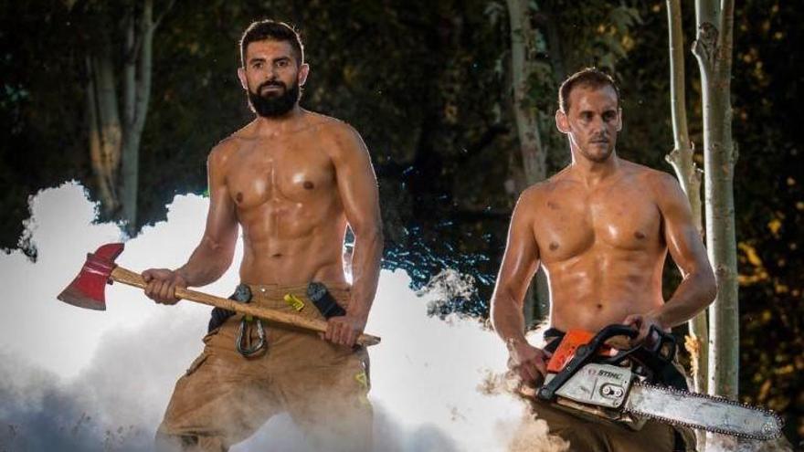 El calendario de bomberos mantiene los desnudos